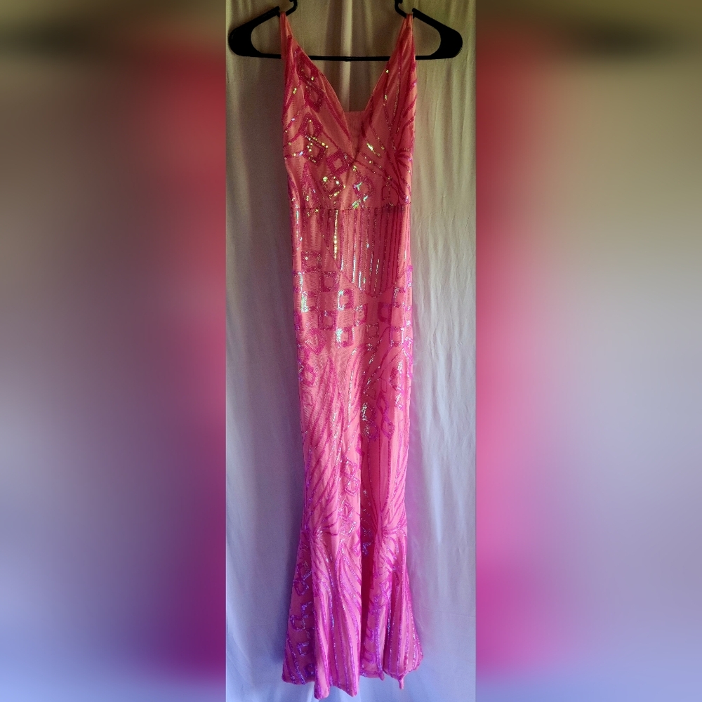 Glamorous Pink Backless Evening Dress